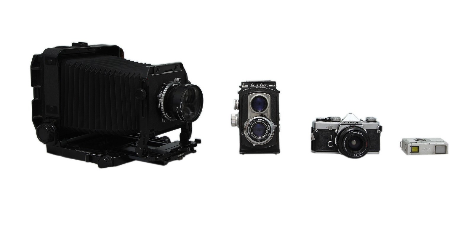 TOYO 45AII Filed Camera【Large Format】、Ciro-Flex F Type【Medium Format】、Olympus OM-1n【135 SLR】、Kiev Bear2(Vega2)【Subminiature Camera(16mm Films)】